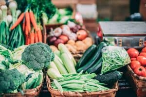 Baskets containing fresh raw vegetables